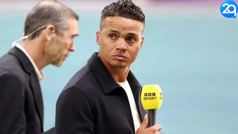 jermaine-jenas-bi-bbc-sa-thai-vi-scandal